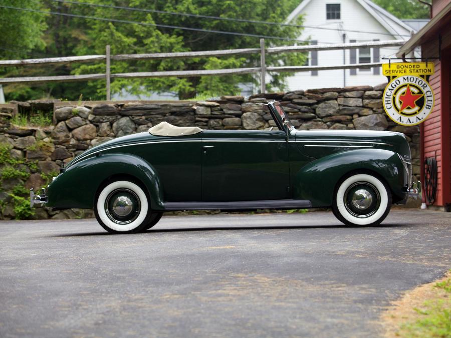  Ford V8 Deluxe Convertible Coupe 1939 года  (фото 5 из 12)